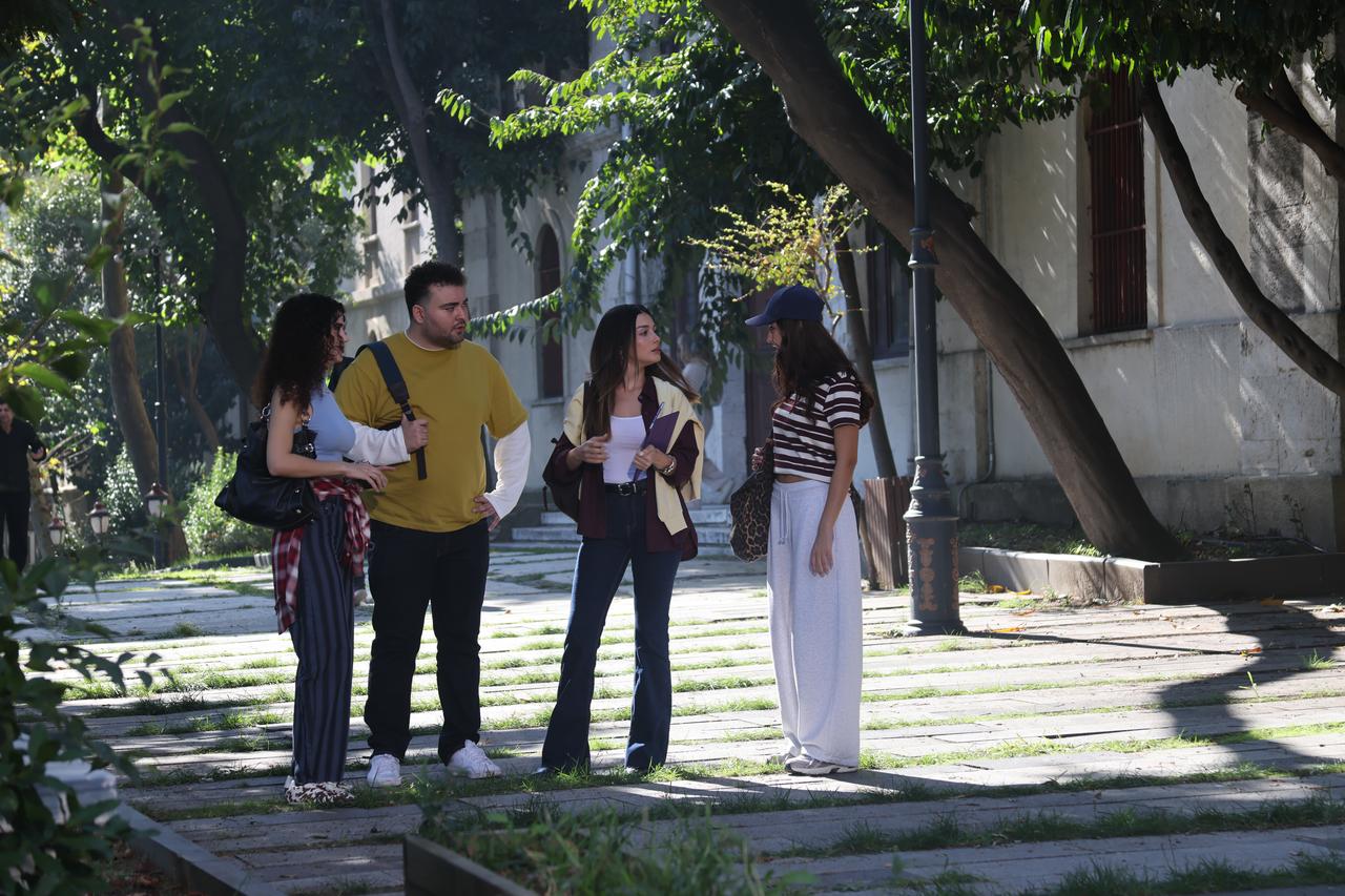 Cast members of Go Türkiye's new mini-series "Tell Me Troy" appear in a scene from the production, which aims to showcase the Northern Aegean's cultural and historical heritage. (Photo via Go Türkiye)