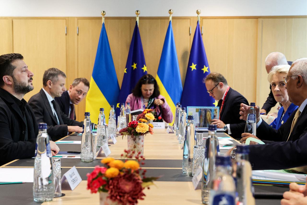EU leaders turn to Ukraine, security and migration on summit day two