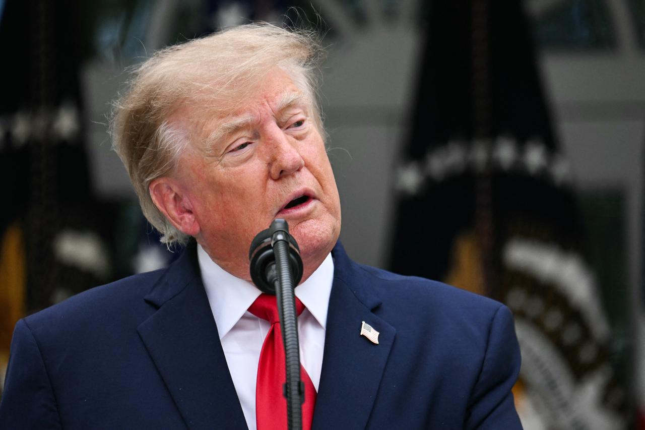 Trump calls Ukraine refinery strikes a ‘disgrace,’ urges election