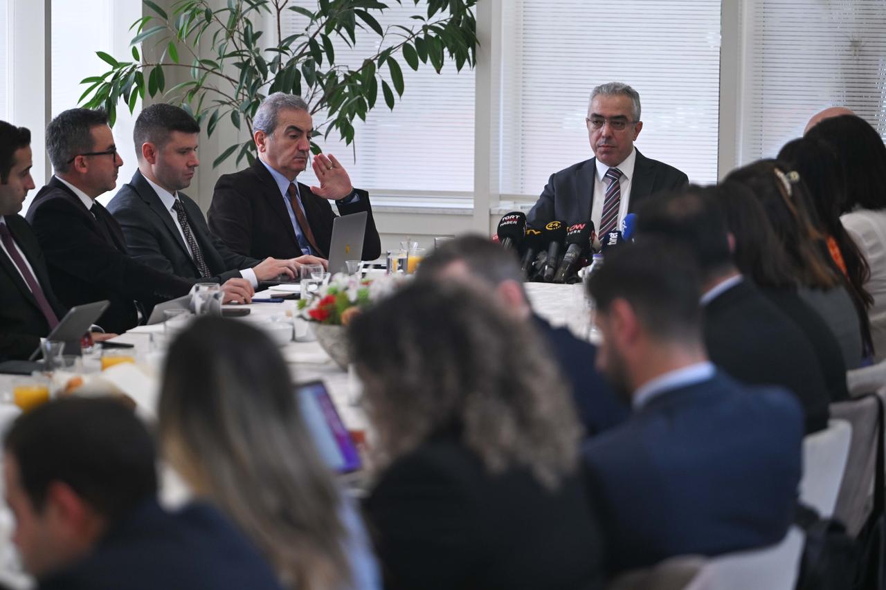 Türkiye's new constitution process began Oct. 1, referendum required: Erdogan adviser Image