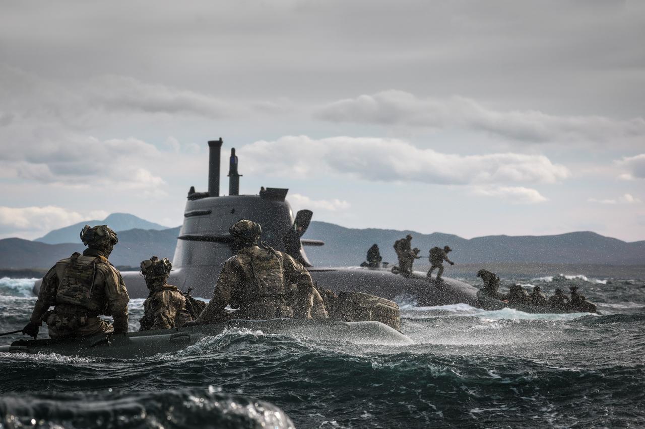UK army chief warns Britons will be asked to make ‘sacrifices’ for defense