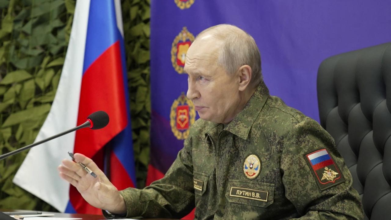 Russia's President Vladimir Putin visits a command post for the joint force grouping on October 16, 2026. (AFP Photo/Handout/Russian Presidential Press Office)