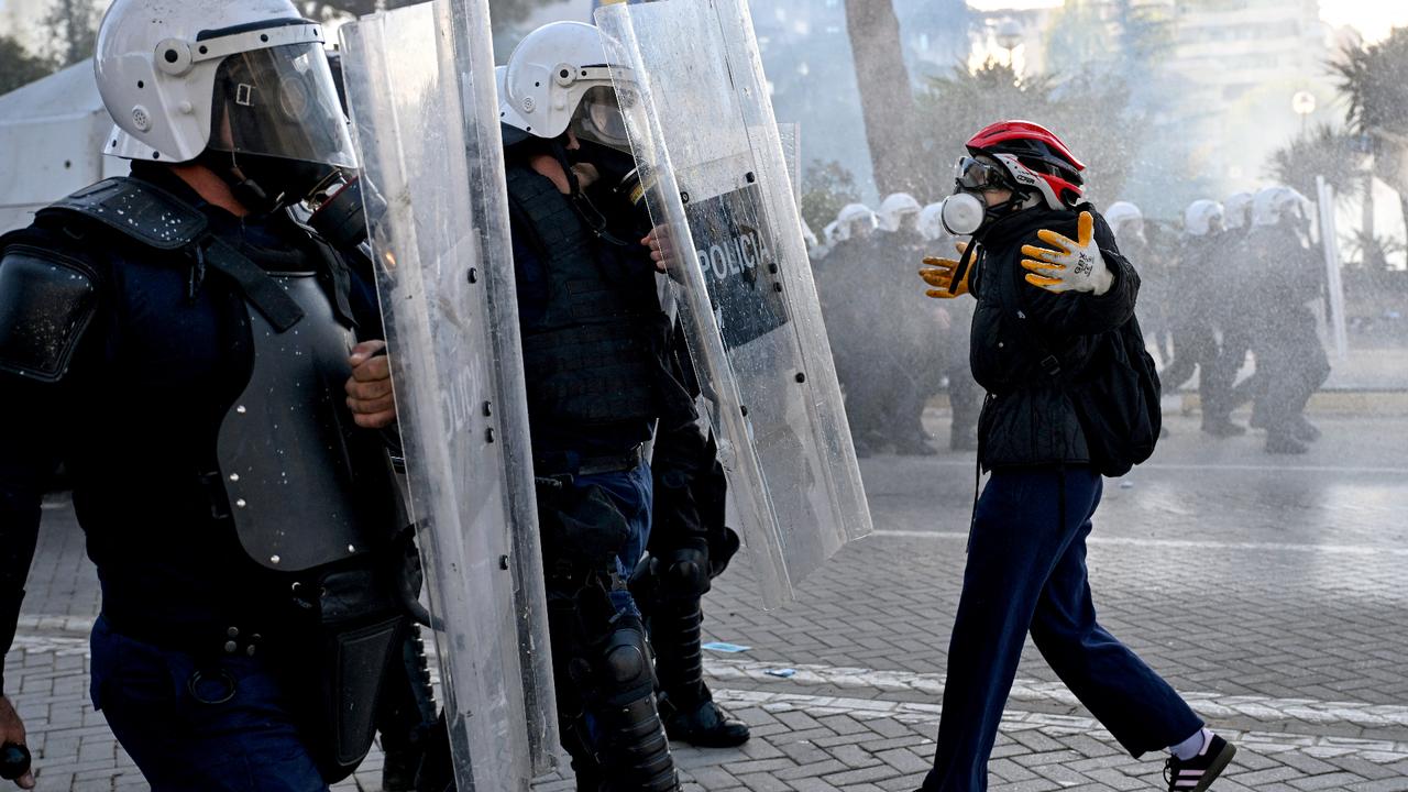 Albanian police fire rubber bullets as Tirana protests enter 5th day