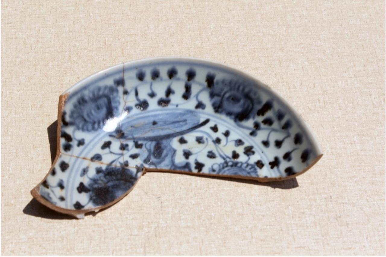 Jade-green ceramics link Great Zimbabwe kingdom to China