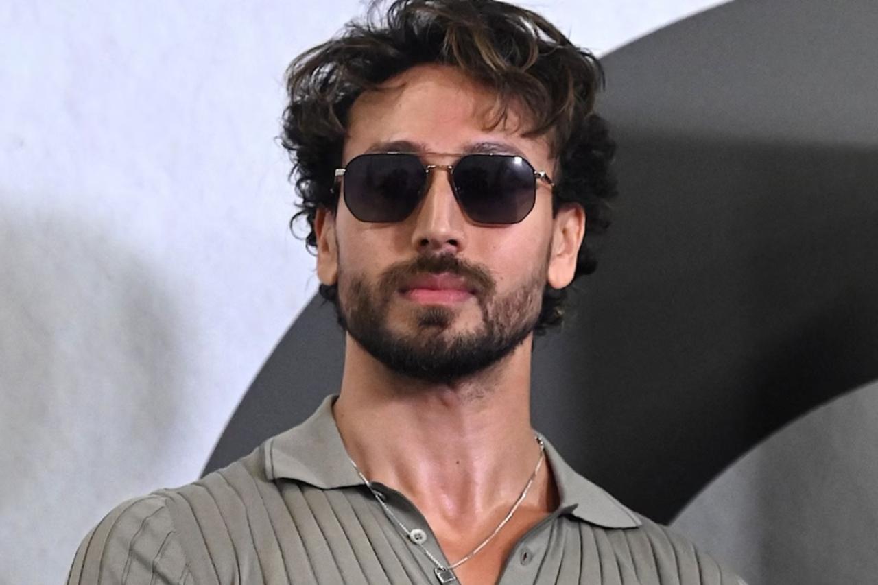 Bollywood star Tiger Shroff unhurt after gunmen fire on his car in Mumbai