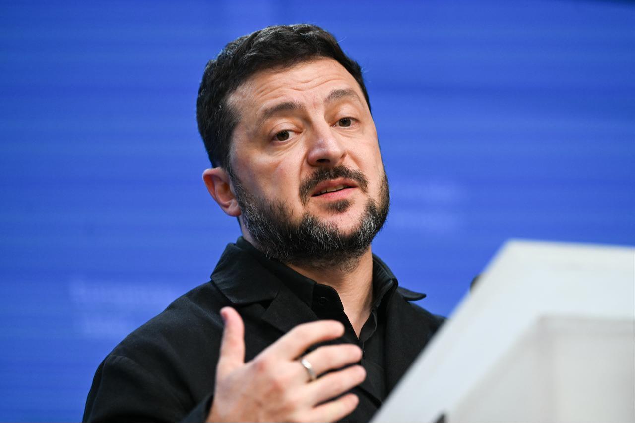 Ukraine's President Volodymyr Zelenskyy speaks during a press conference as part of a European Union summit at the EU headquarters in Brussels on October 16, 2026. (AFP Photo)