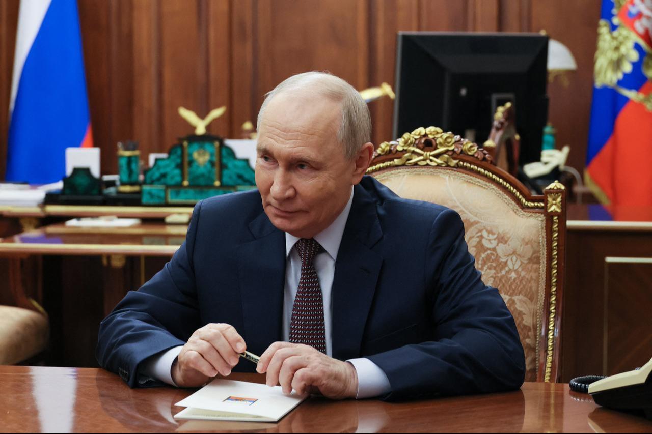 Russia's President Vladimir Putin attends a meeting with Prime Minister in Moscow on October 19, 2026. (AFP Photo)
