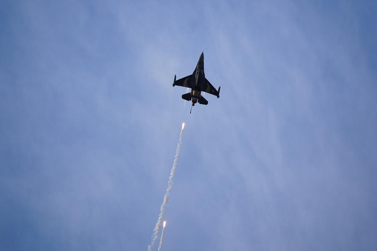 SOLOTURK, the solo aerobatics demonstration team of the Turkish Air Force, performs an aerial display on the second day of the TEKNOFEST Southeast, world's largest aviation, space, and technology festival at the Sanliurfa GAP Airport for its 15th edition in Sanliurfa, Türkiye on October 1, 2026. (AA Photo)