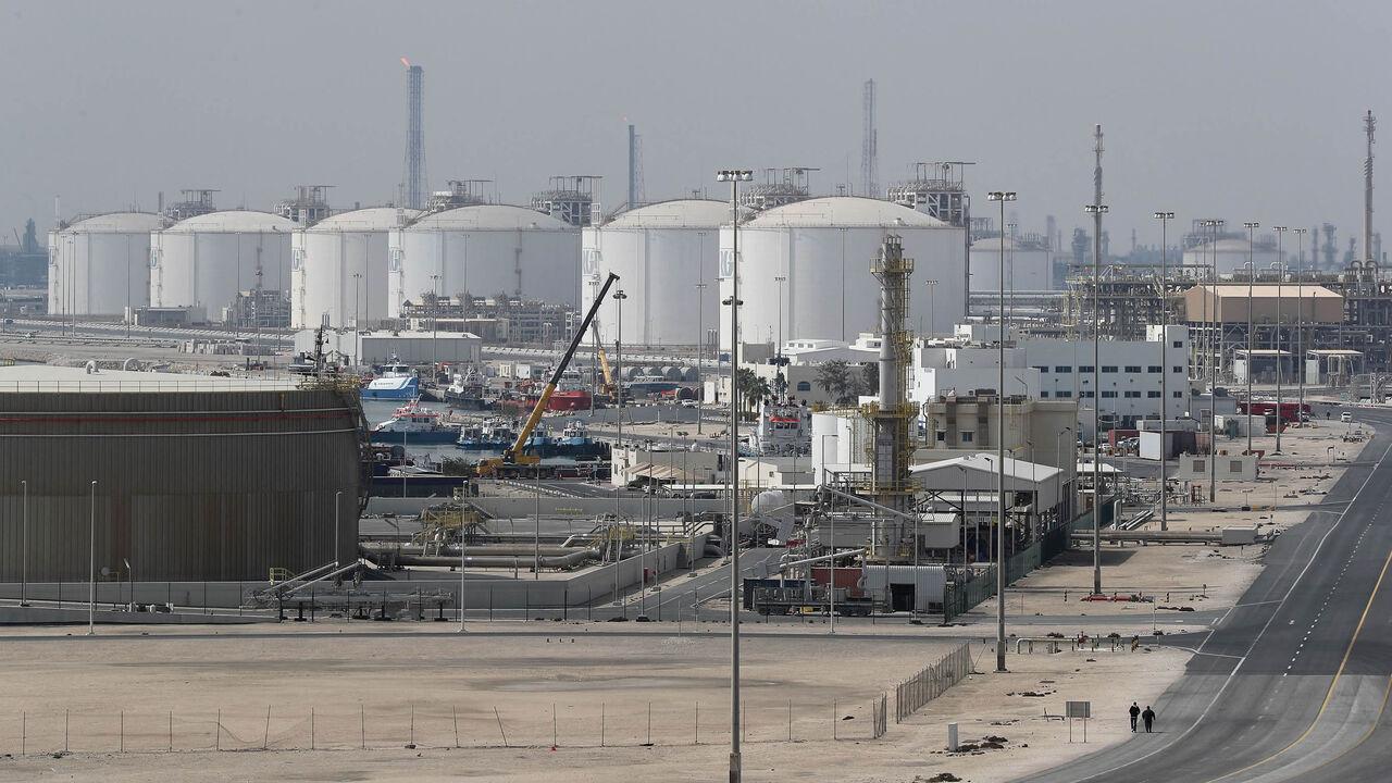 This photo shows Ras Laffan Industrial City, Qatar's principal site for the production of liquefied natural gas and gas-to-liquid, administered by Qatar Petroleum, located some 80 kilometers (50 miles) north of the capital, Doha, Qatar, on Feb. 6, 2017. (AFP Photo)