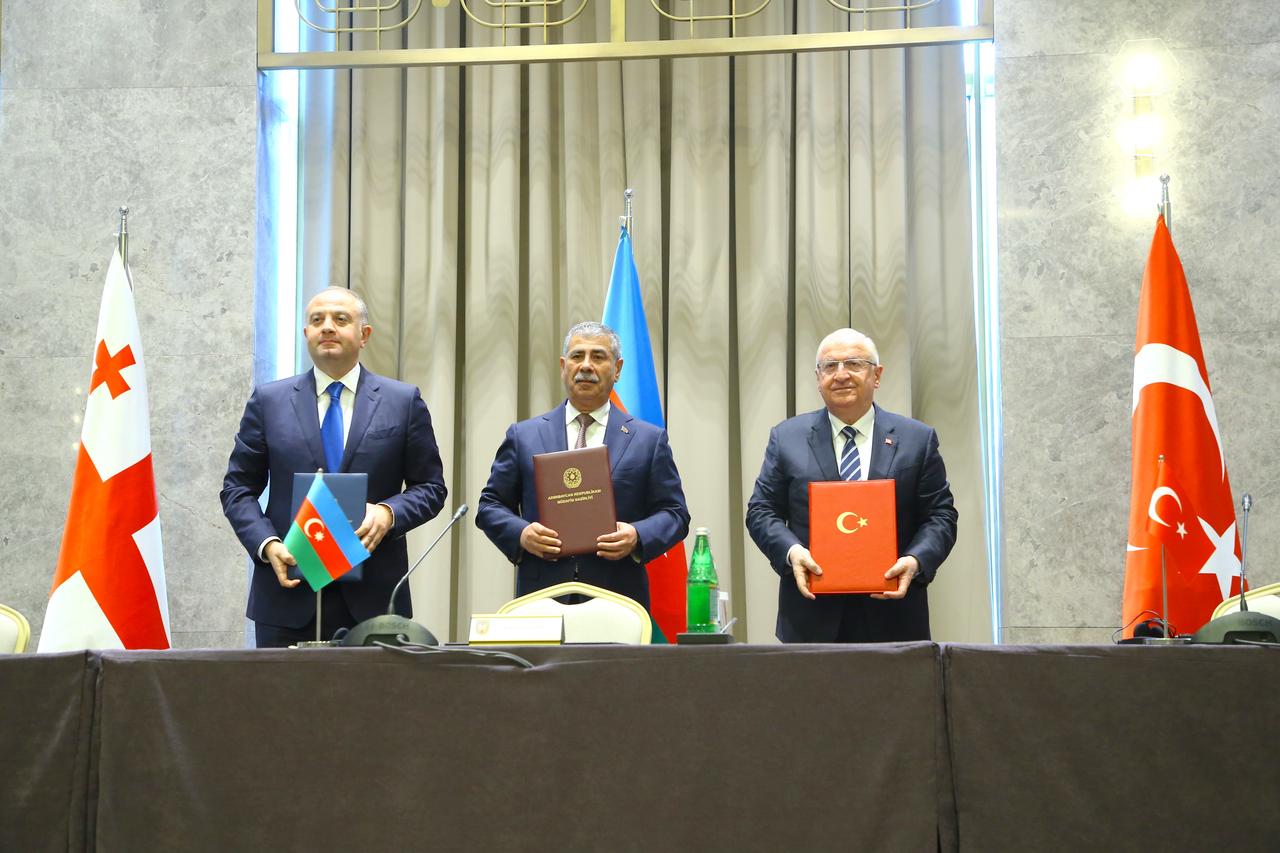 Azerbaijan’s Defense Minister Zakir Hasanov (C), Turkiye’s Defense Minister Yasar Guler (R) and Georgia’s Defense Minister Irakli Chikovani (L) attend the 13th Trilateral Defense Ministers’ Meeting in Shusha, Azerbaijan, Oct. 2, 2026. (AA Photo)