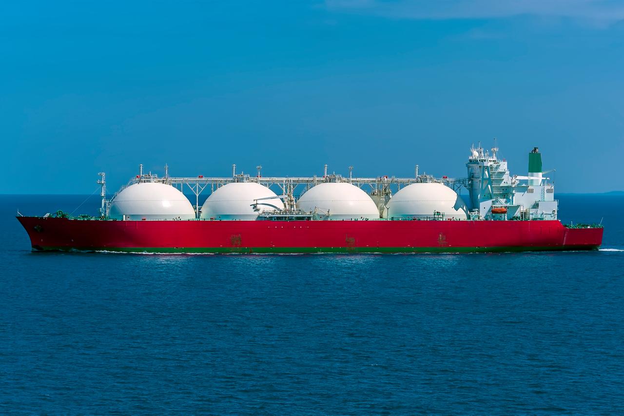 Brent hovers 5-month high as European gas prices hit highest since 2022