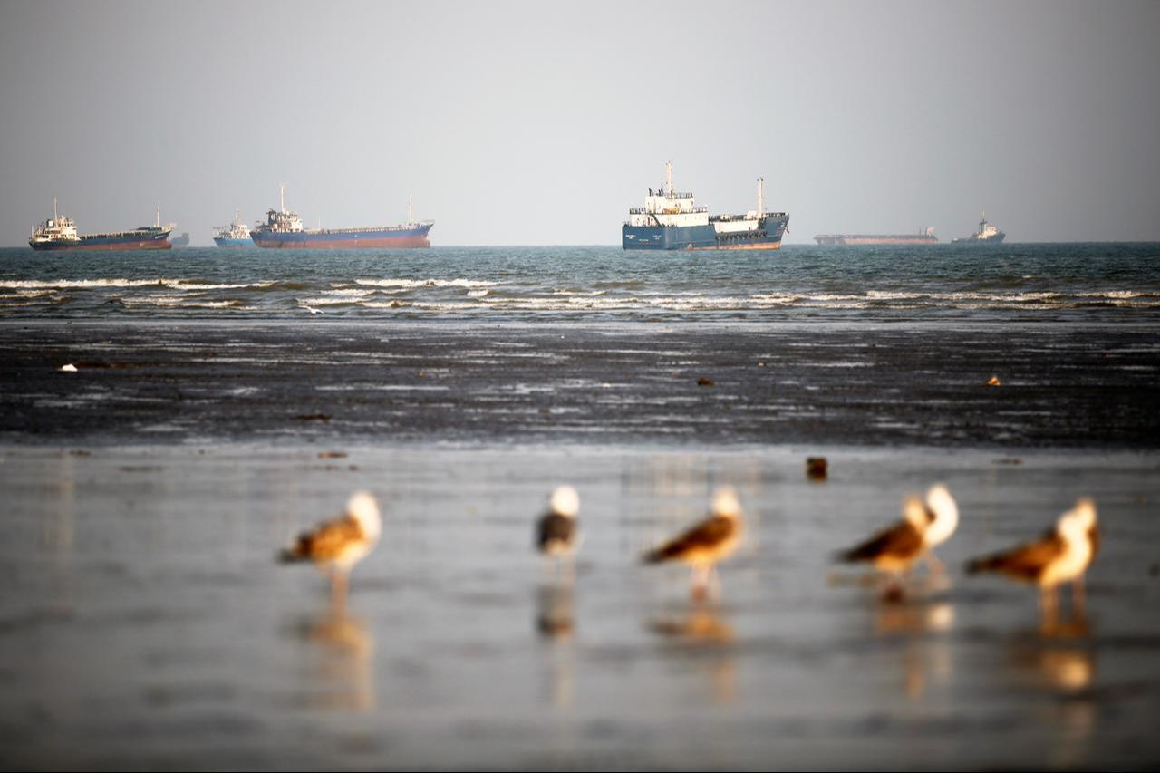 A view of tankers sailing through the Strait of Hormuz amid ongoing tensions between Iran and the United States, Bandar Abbas, Iran, Sept. 12, 2026. (AA Photo)