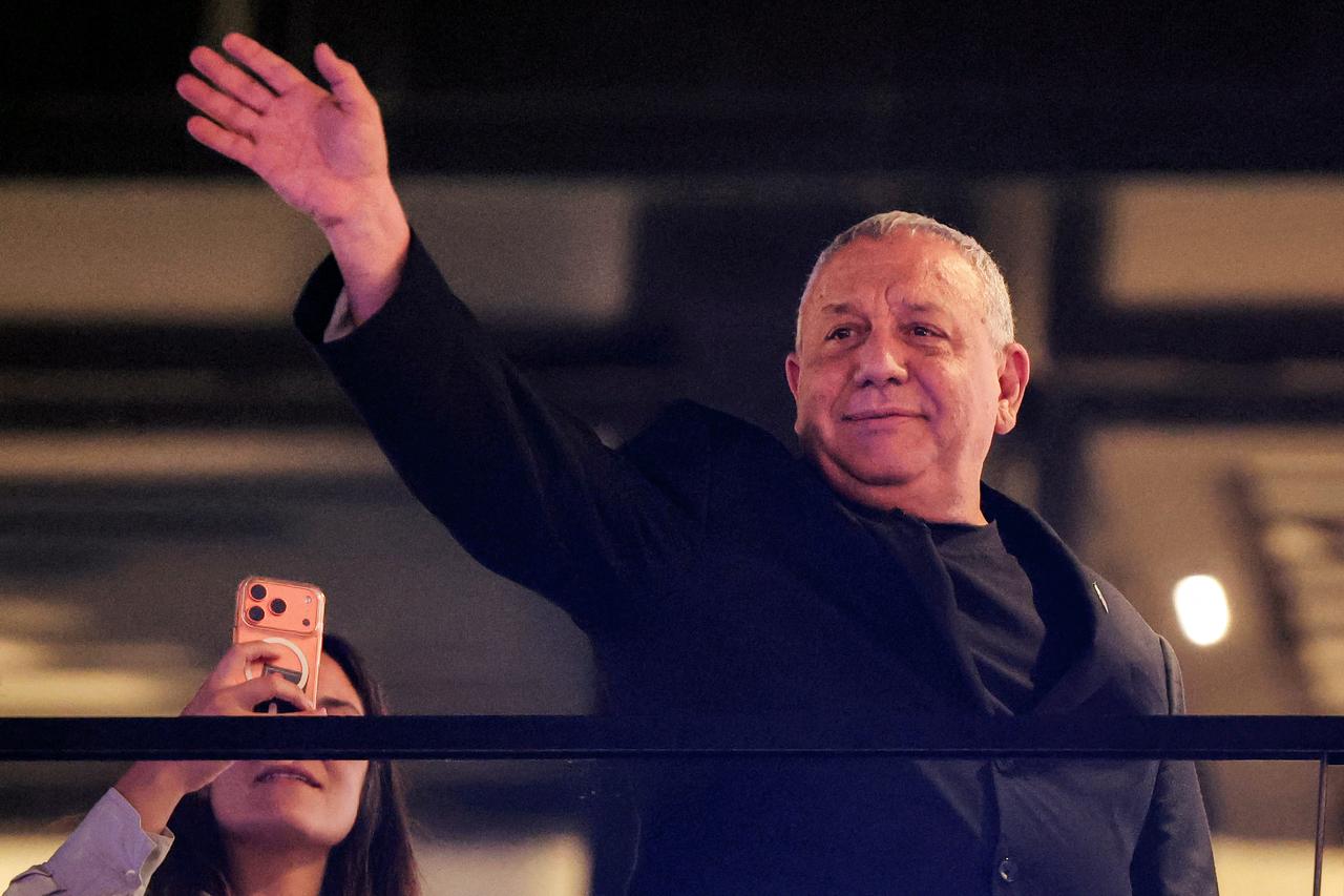 Israeli poll shows Eisenkot ahead of Netanyahu despite Trump backing