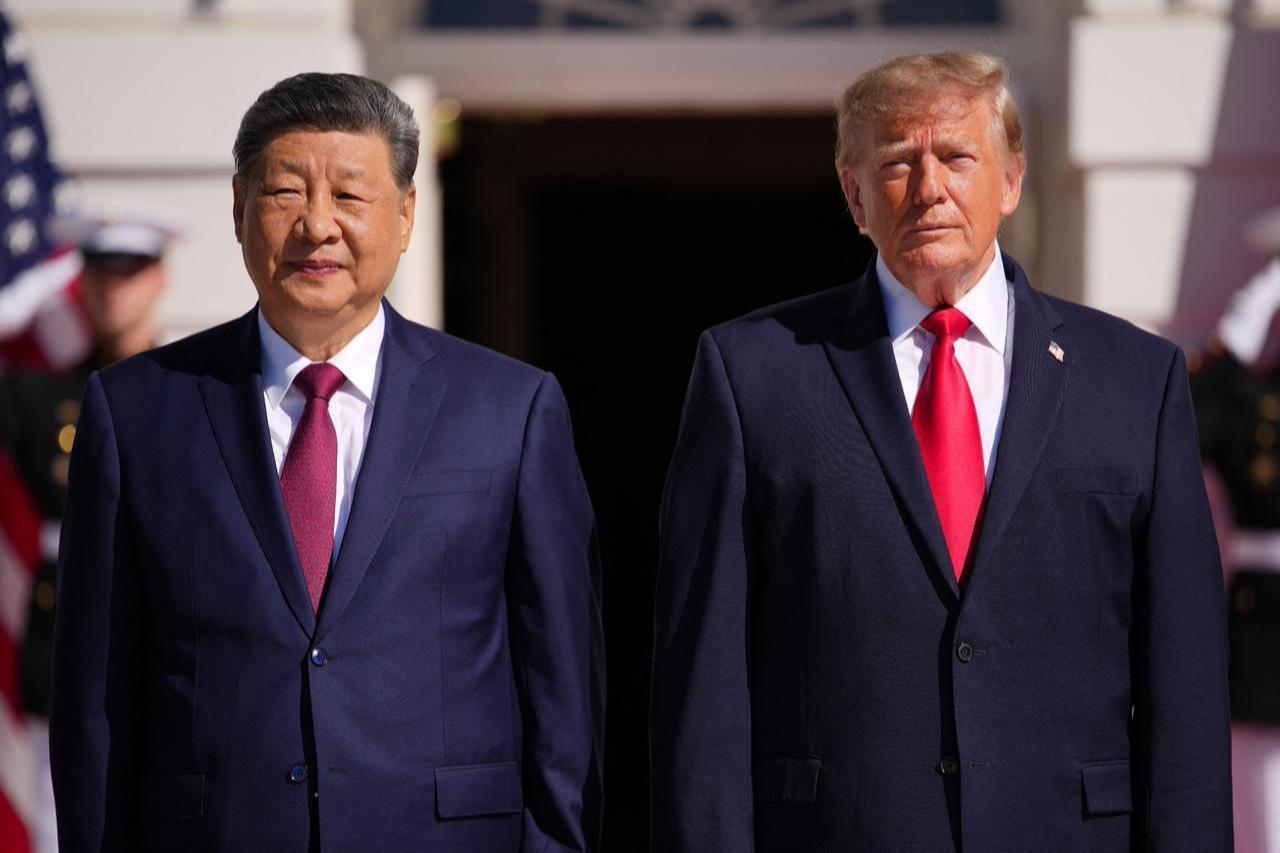 U.S. President Donald Trump (R) greets President of China Xi Jinping as he arrives to the South Portico of the White House on Sept. 25, 2026 in Washington, DC. (AFP Photo)