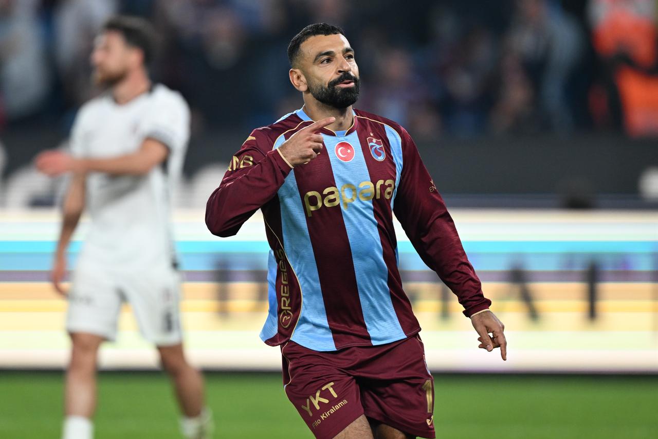Salah fires Trabzonspor past Besiktas as winning streak continues