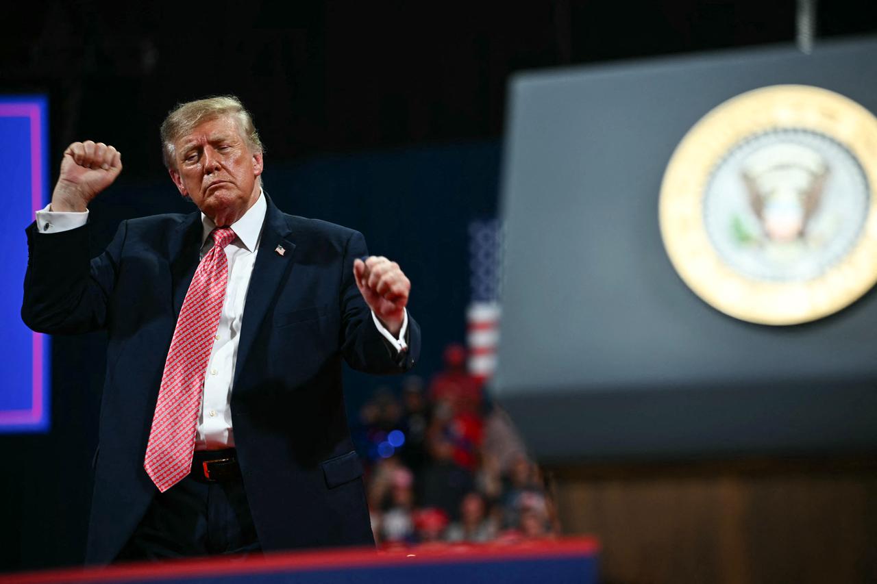 Trump approval sinks to record-low 31% as Democrats open 12-point lead