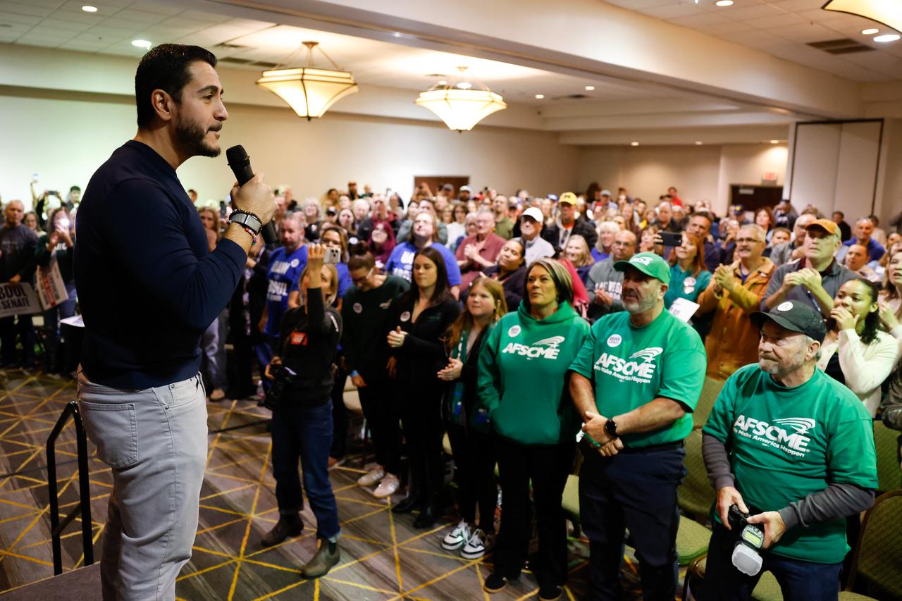 Democrat US Senate candidate for Michigan Abdul El-Sayed speaks during a midterm campaign rally in Flint, Michigan on October 18, 2026. (AFP Photo)