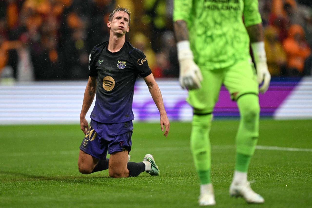 Barcelona's Dani Olmo ruled out for a month, set to miss Real Madrid Clasico