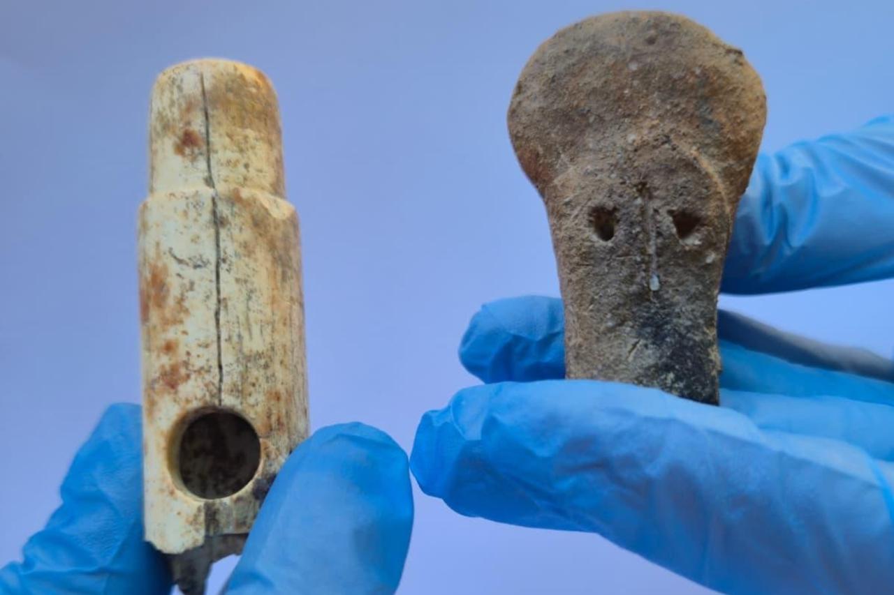 2,800-year-old bone flute, 4,500-year-old idol head unearthed at ancient Troy in Türkiye