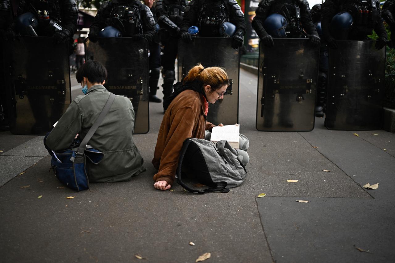 France jails 150 after weekend riots as fast-track trials spark criticism