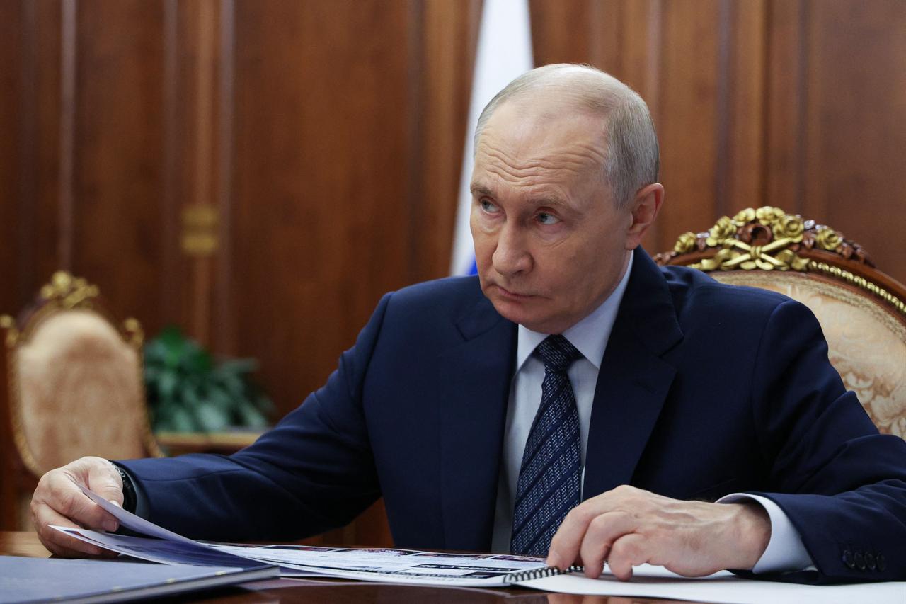 Putin overhauls Russian cabinet with 5 major appointments