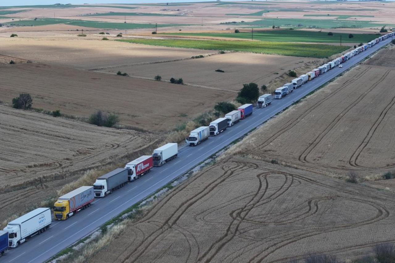 Turkish truckers urge EU to ease Schengen stay limits amid driver shortages