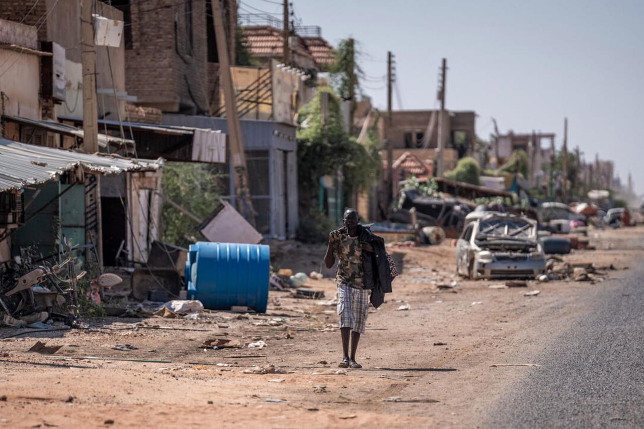 Türkiye urges Sudan ceasefire, says Gaza aid held over Turkish markings