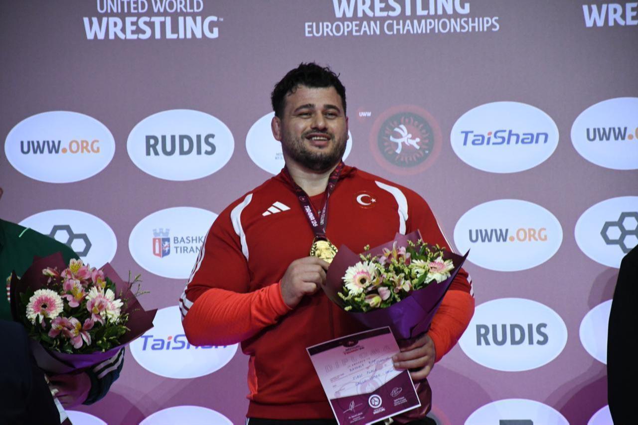 Türkiye's Riza Kayaalp eyes historic 6th world title at 2026 Wrestling Championships Image