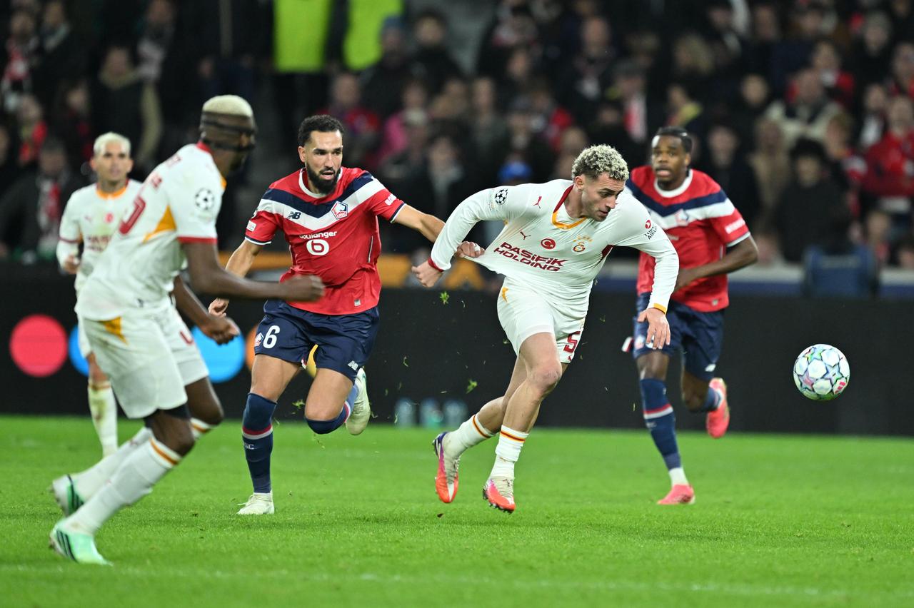 Baris Alper Yilmaz (53) of Galatasaray in action during UEFA Champions League match between Lille and Galatasaray at Stade Pierre-Mauroy (Pierre Mauroy Stadium) in Lille, France on October 21, 2026. (AA Photo)