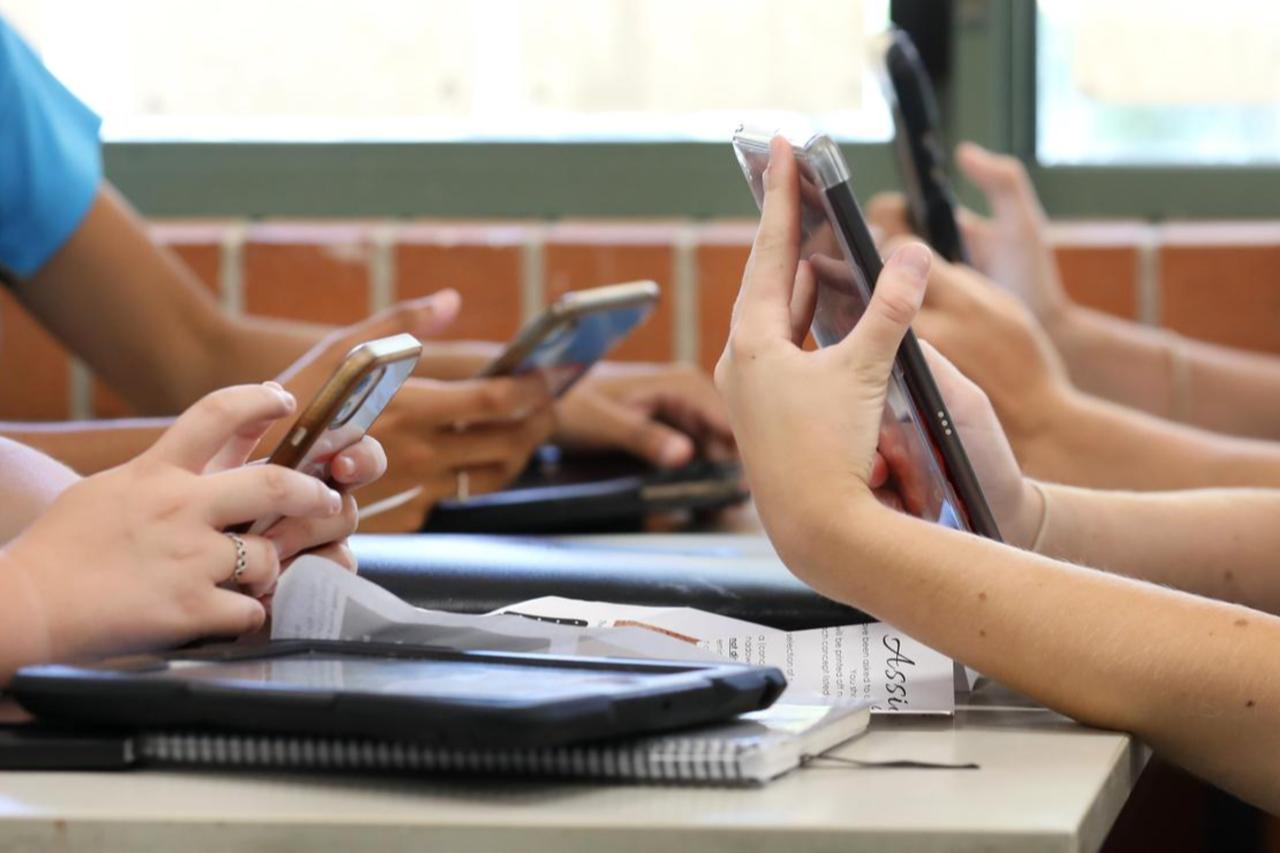 Türkiye warns of scams ahead of social media ban for under-15s