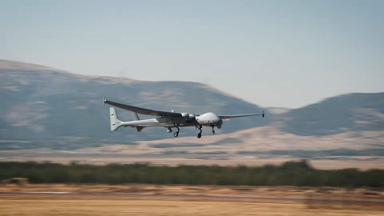 Turkish Aerospace Industries (TAI)'s Aksungur unmanned aerial vehicle (UAV) during testing of Aselsan's aselBUOY at a naval exercise off Antalya, Türkiye, Oct. 24, 2026. (Photo via X/@TUSAS_TR)