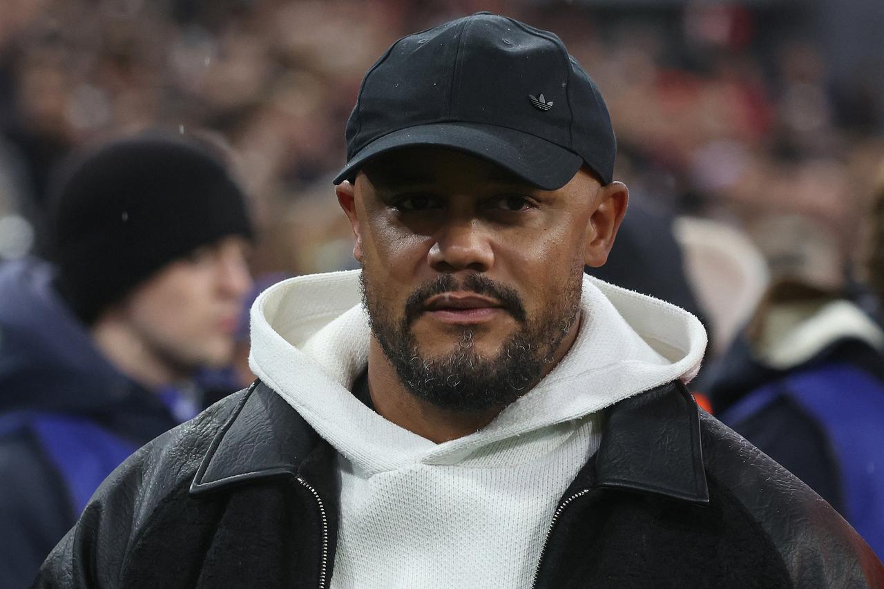 Bayern Munich's Belgian head coach Vincent Kompany arrives prior to the UEFA Champions League football match between FC Bayern Munich and Arsenal FC in Munich, southern Germany on October 21, 2026. (AA Photo)