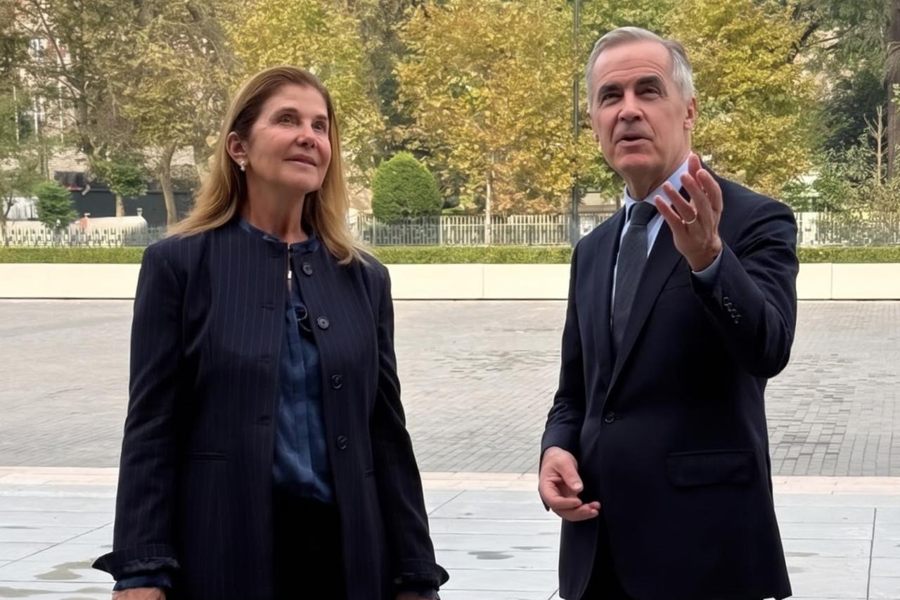 Canadian PM Mark Carney visits Istanbul Modern with wife Diana Fox Carney