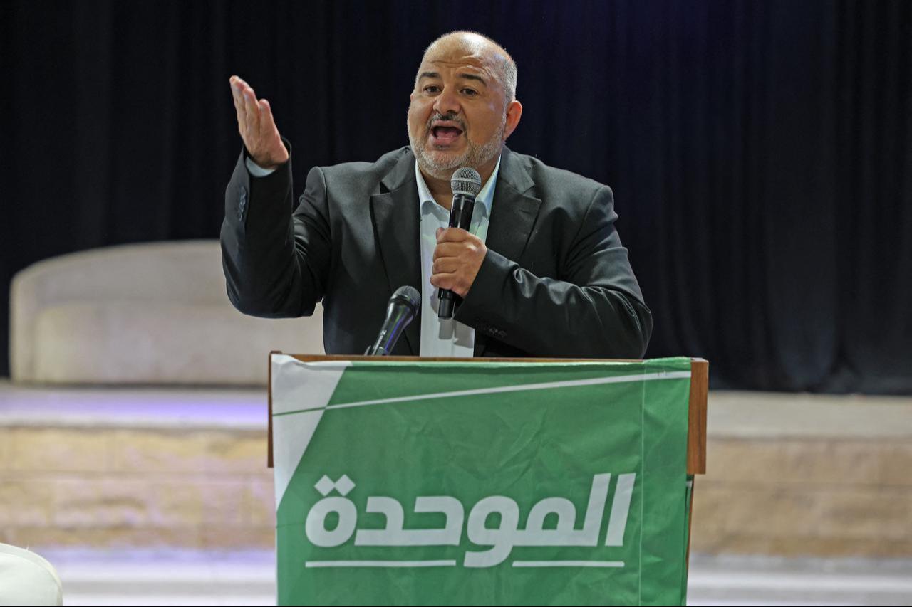 Mansour Abbas, head of Israel's conservative Islamic Raam party, speaks at a campaign rally in the Arab-Israeli village of Abu Gosh on October 21, 2026. (AFP Photo)