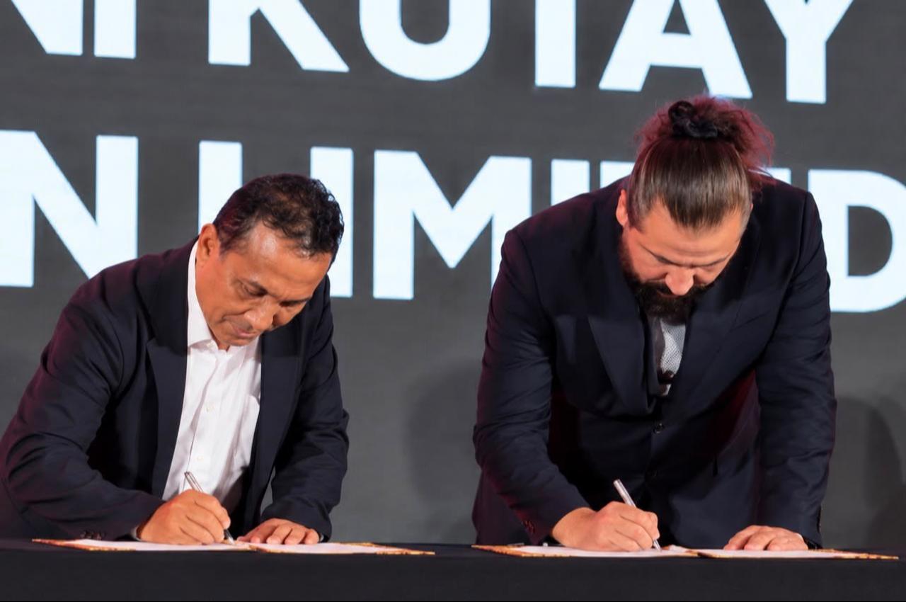 Turkish and Indonesian studios sign a pact to make a 17th-century epic on Ottoman-Southeast Asian ties. (AA Photo)
