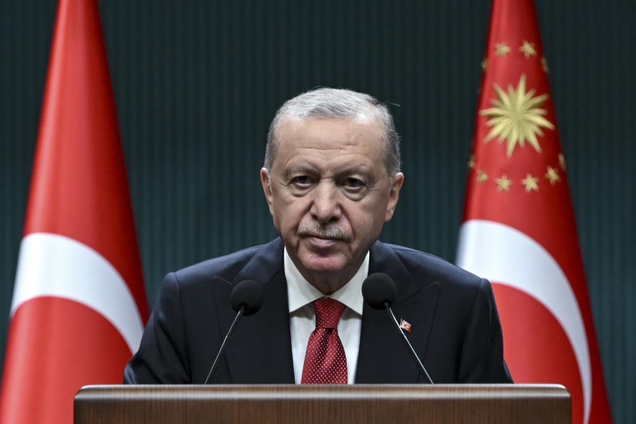 Erdogan dismisses chief adviser as Türkiye moves to repair rift with Azerbaijan