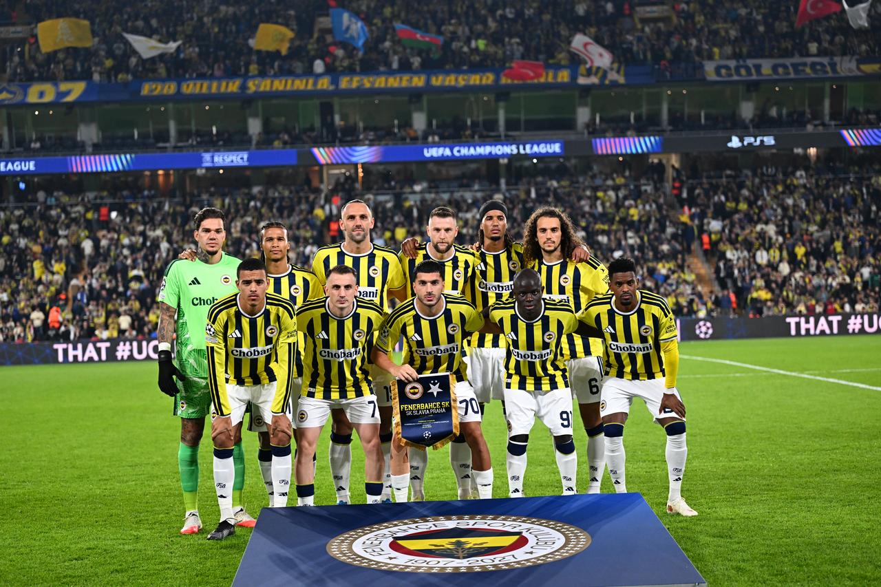 Fenerbahce players pose for a team photo before their UEFA Champions League match against Slavia Prague in Istanbul, Türkiye, Oct. 20, 2026. (AA Photo)