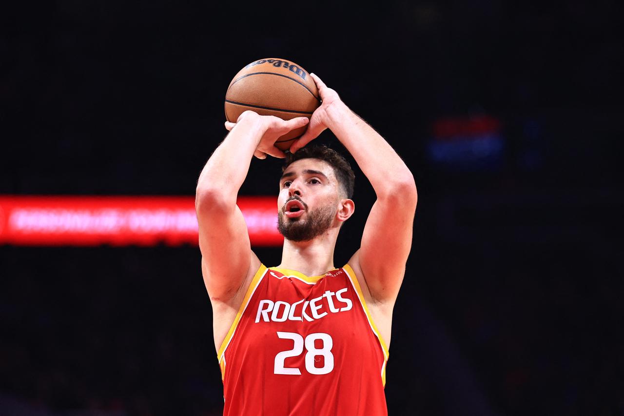 Sengun records double-double as Houston beats Atlanta 121-114