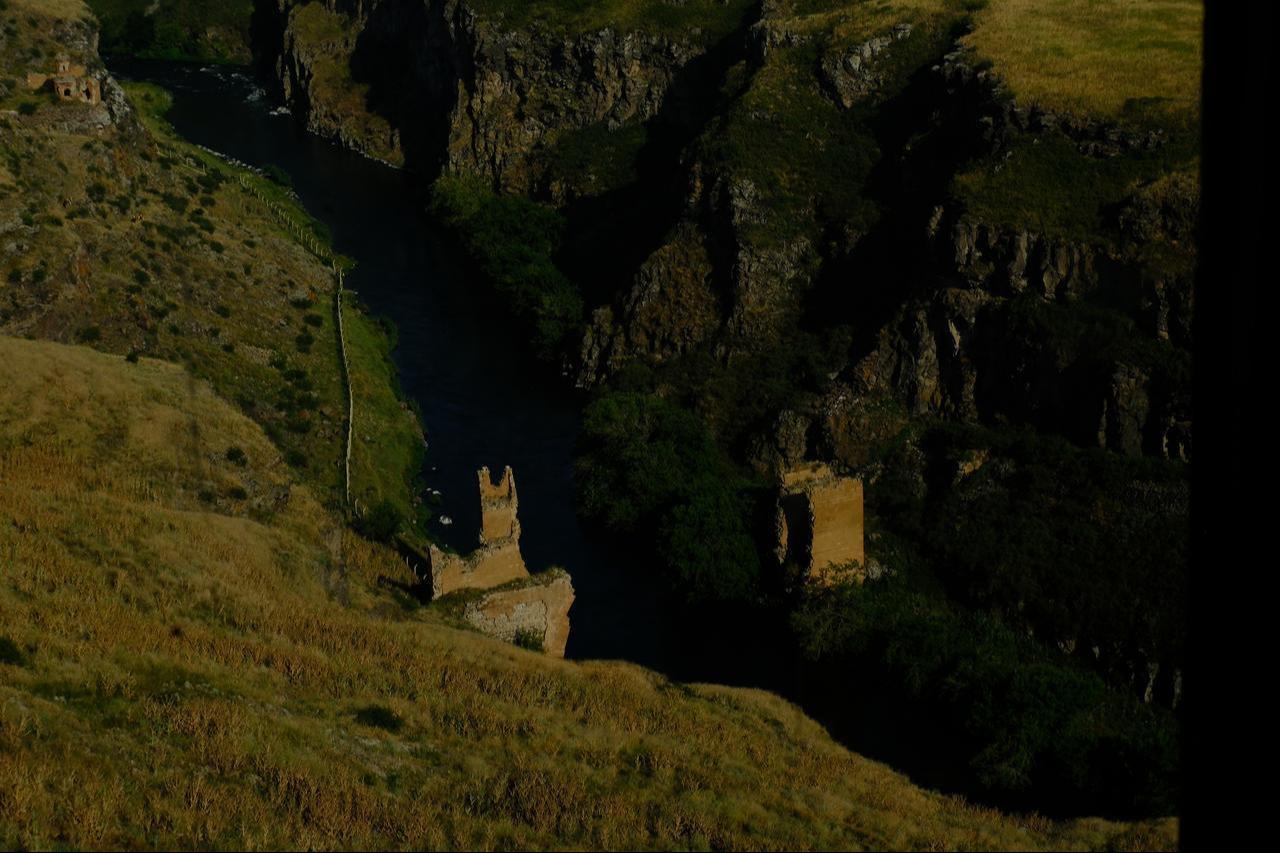 The ruined towers of the Ani Bridge on the Akhuryan River, one on each bank in Kars, Türkiye, July 2026. (Yagiz Efe Parmaksiz/Türkiye Today)