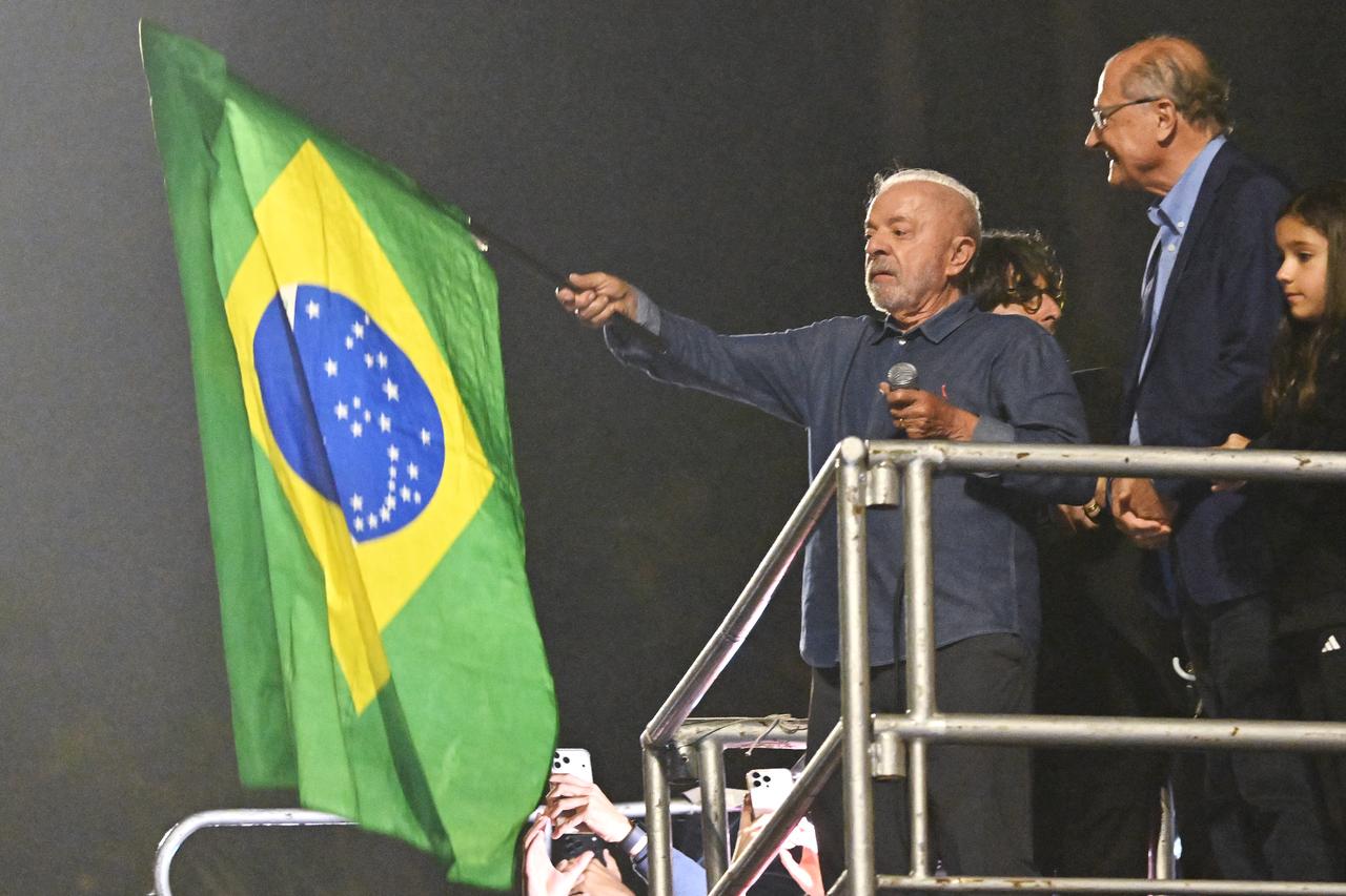 Brazilian stocks face 30% plunge as Lula’s reelection dims hopes for austerity