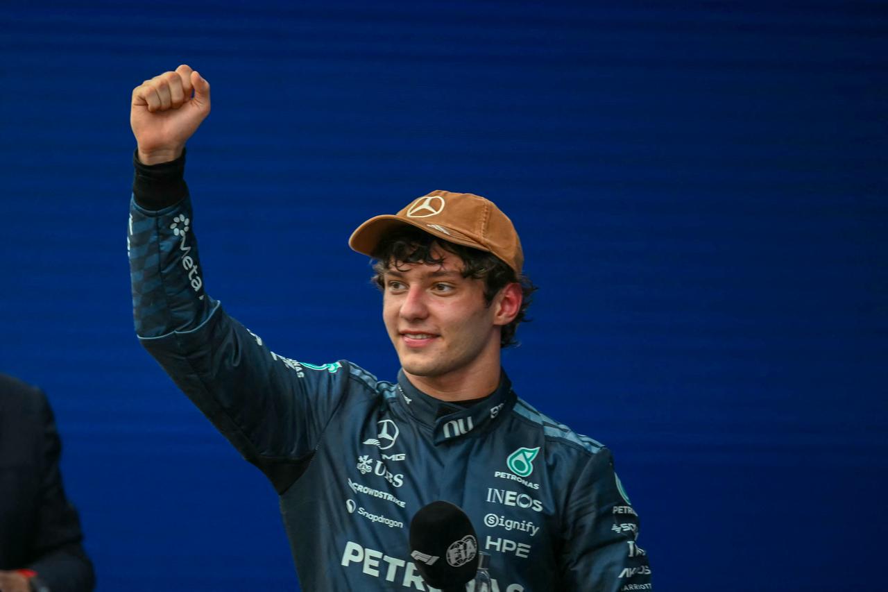 Mercedes' Italian driver Kimi Antonelli celebrates after winning the United States Formula One Grand Prix at the Circuit of the Americas in Austin, Texas, on October 25, 2026. (AFP Photo)