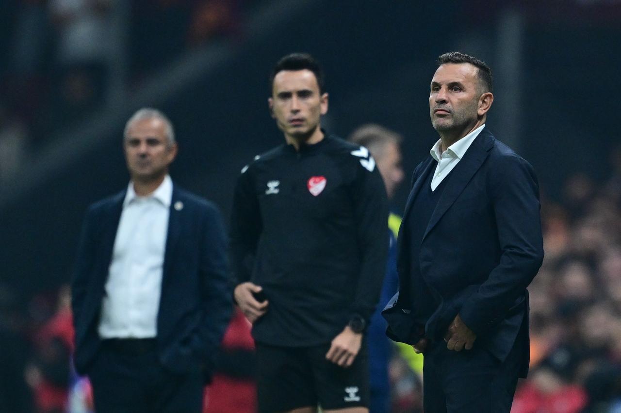Head coach Okan Buruk of Galatasaray follows the Turkish Super Lig 9th week match between Galatasaray and Fenerbahce at RAMS Park in Istanbul, Türkiye, October 26, 2026. (AA Photo)