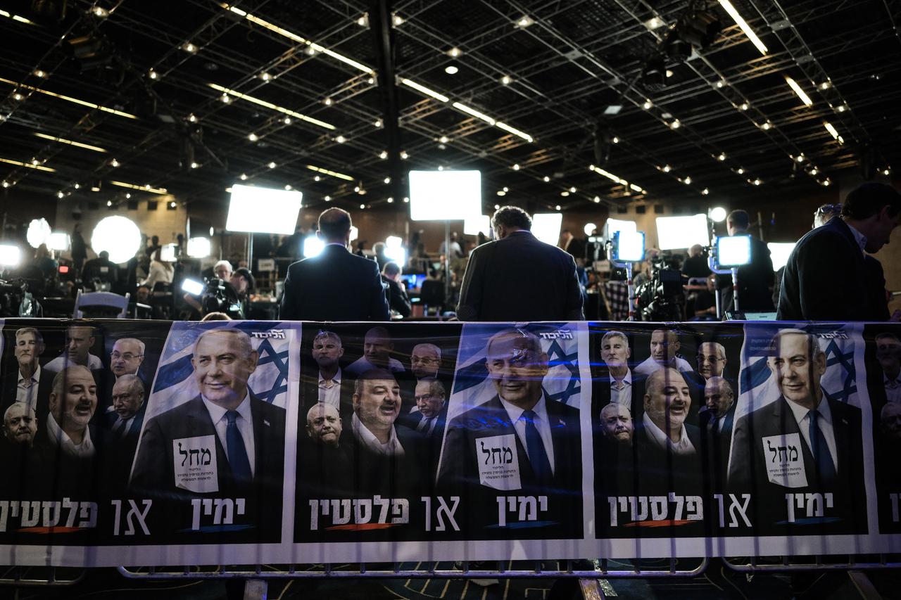 Netanyahu’s Likud leads exit polls as Israel heads for deadlock