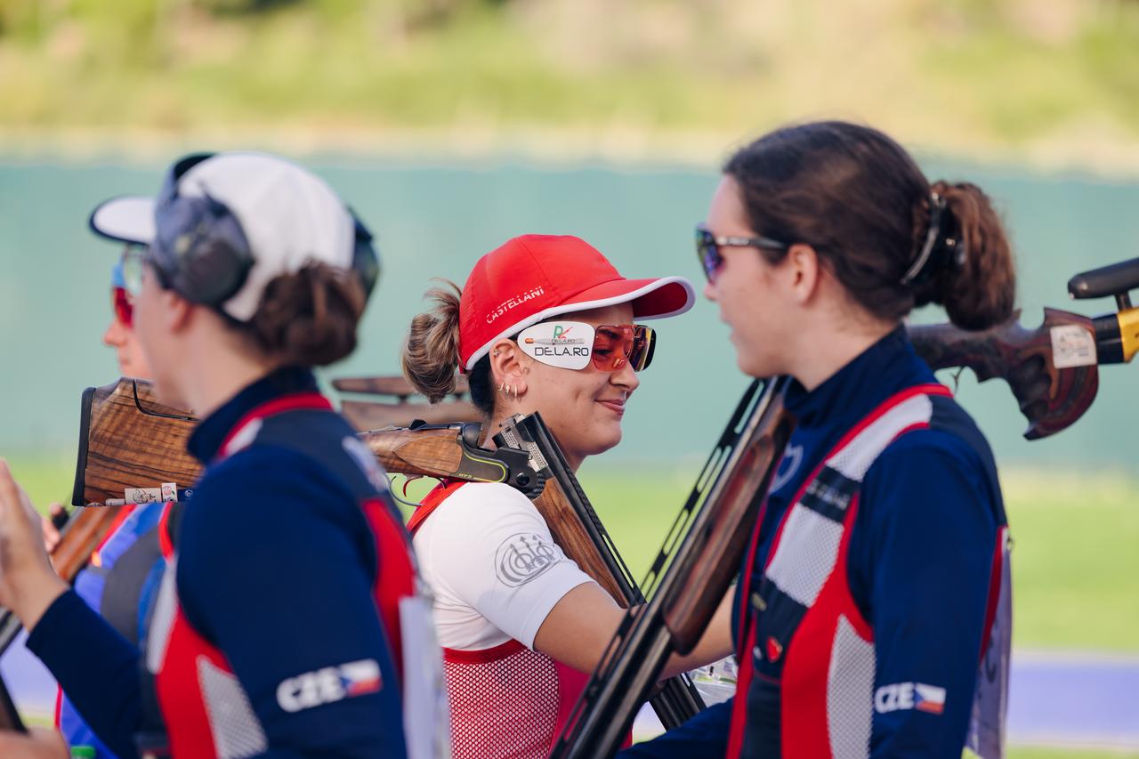 Turkish trap shooter Rumeysa Pelin Kaya with fellow competitors on the firing line. (Photo via European Shooting Confederation)