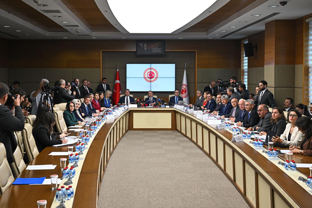 Members of the Turkish Parliament’s Foreign Affairs Committee meet to discuss a bill approving the joint defense agreement with Saudi Arabia and Pakistan in Ankara, Türkiye, on Oct. 27, 2026. (AA Photo)