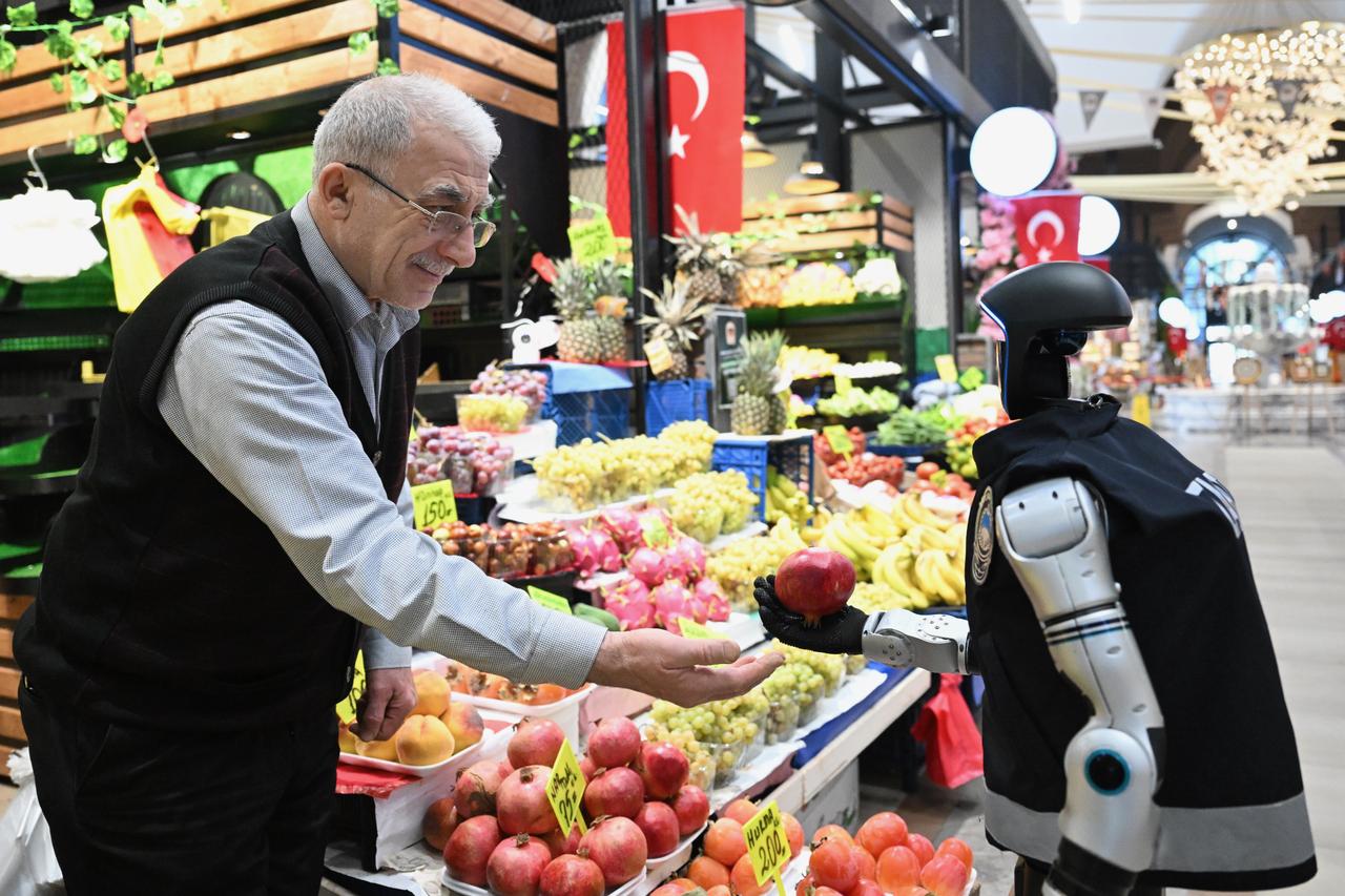 Meet MEGA, Türkiye’s robot that patrols store aisles to check prices, not to shop