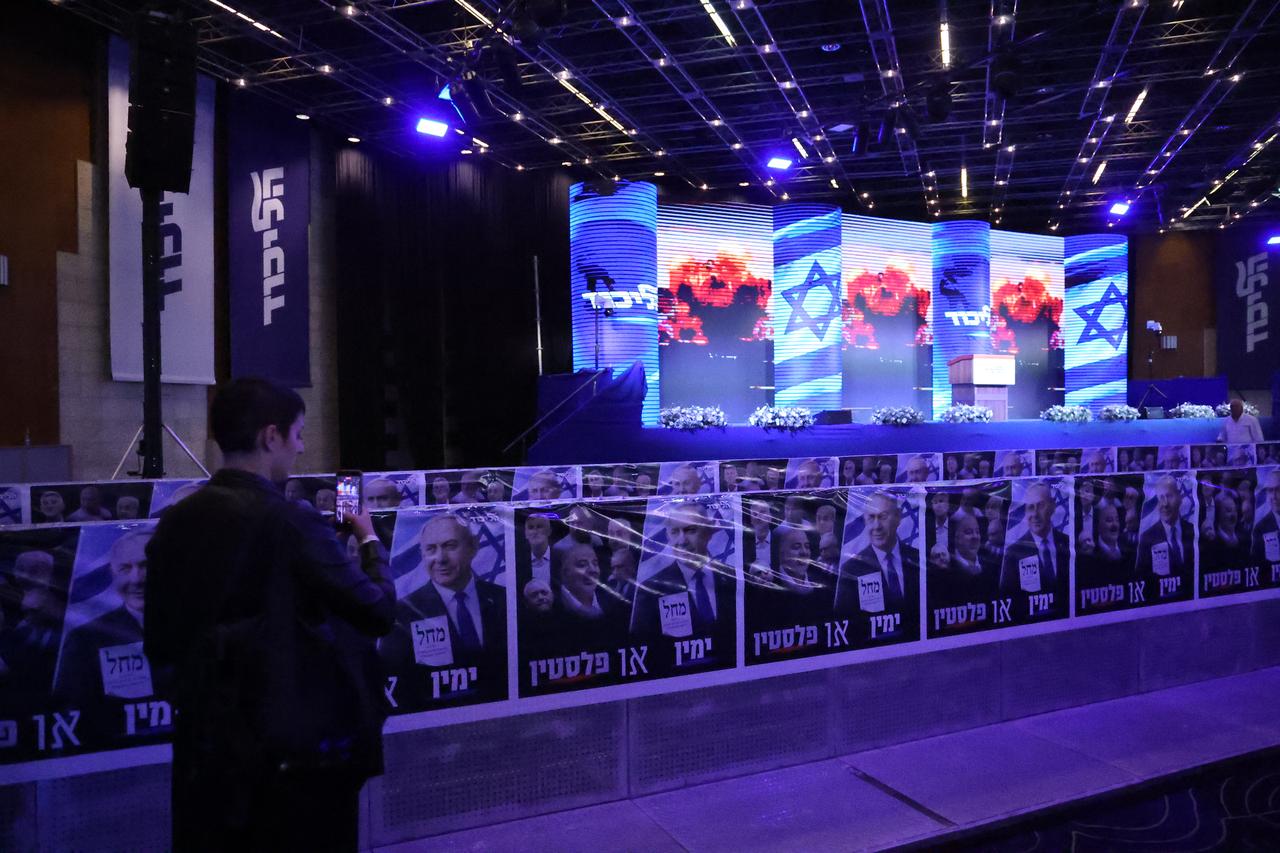 Israel counts 500,000 special ballots as Netanyahu, opposition fall short of majority