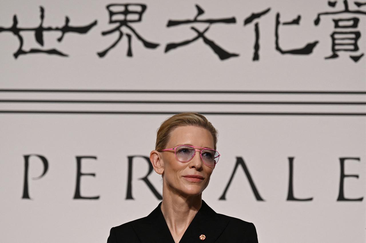 Award winner and Australian actress and producer Cate Blanchett poses for photographers at the 37th Praemium Imperiale arts awards event in Tokyo, Japan, Oct. 27, 2026. (AFP Photo)