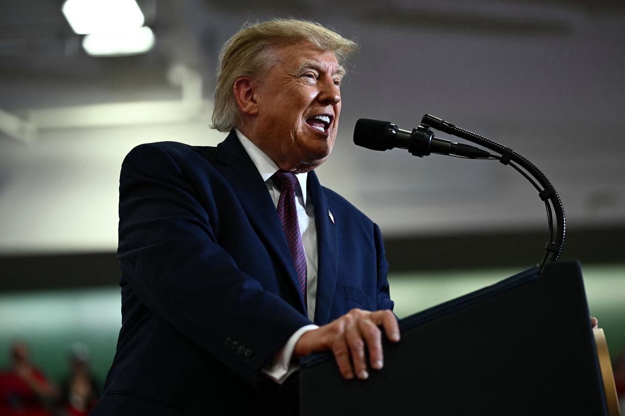 US President Donald Trump speaks at a midterm campaign rally at Shoemaker Center in Chillicothe, Ohio on October 28, 2026. (AFP Photo)