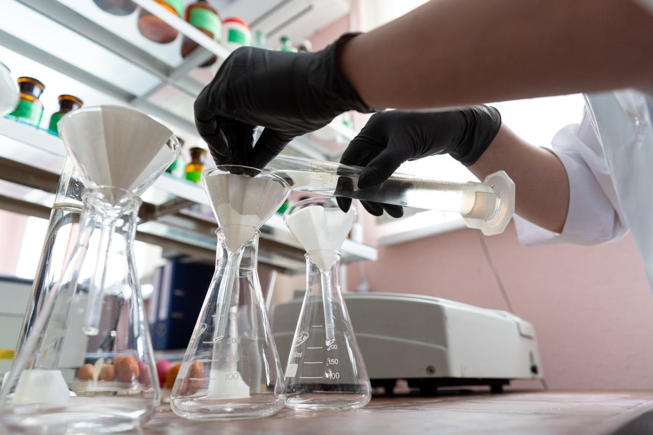 Russian scientist dies in suspected plague case in Siberia